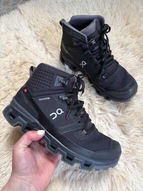 On Cloud Cloudrock 2 Waterproof Hiking Boot, Womens 9.5